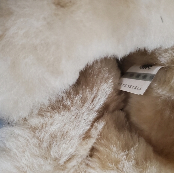 NEW UGG WOMEN'S DAELYNN LEATHER BOW SUEDE BOOTS - Picture 8 of 8